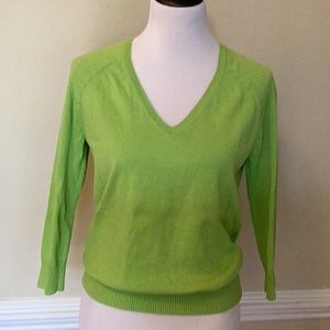Classic V neck cotton sweater with 3/4 sleeve in green apple  size medium